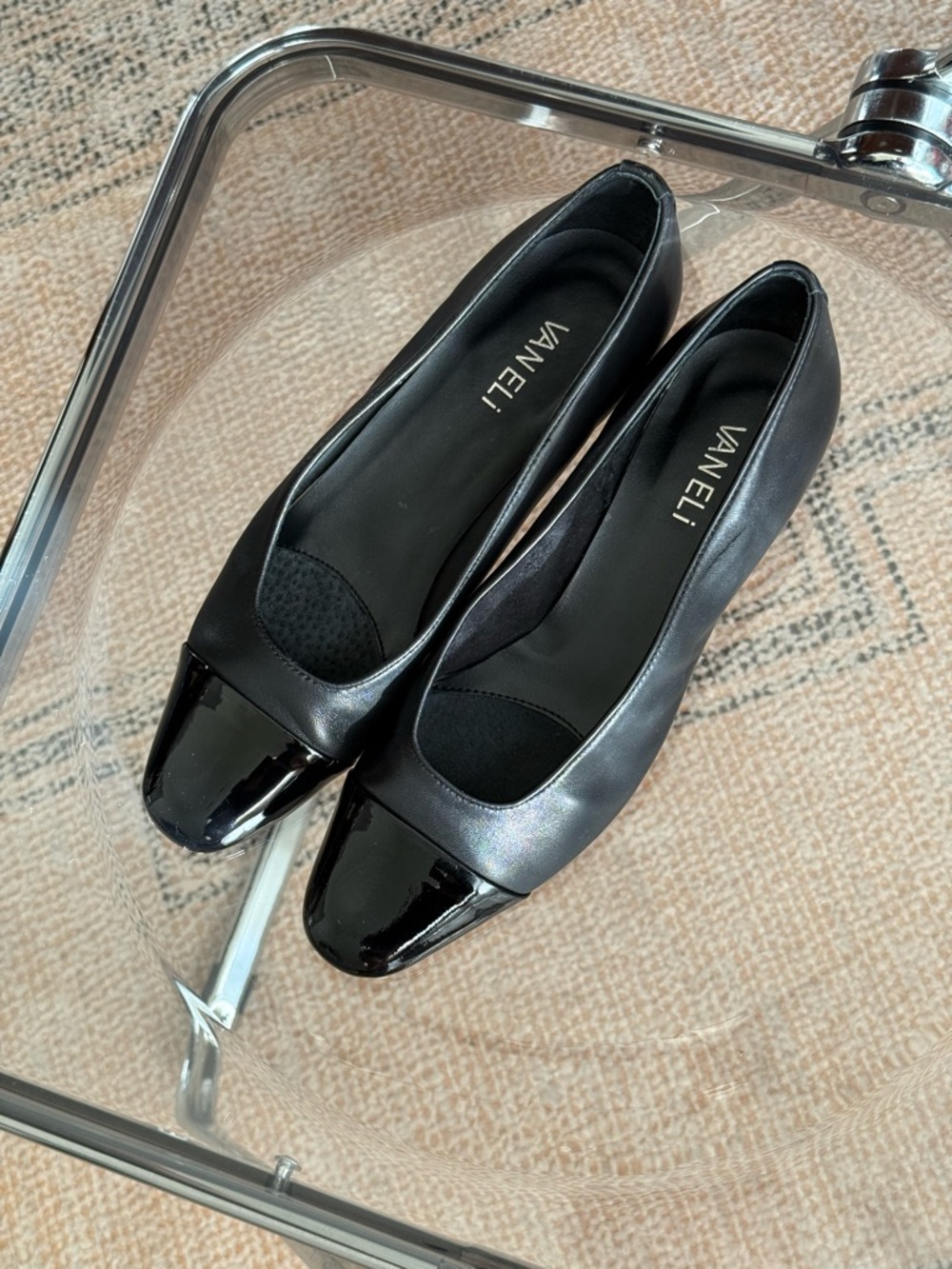 Vaneli Black Leather Cap Toe Ballet Flats 8N Narrow Chanel Style